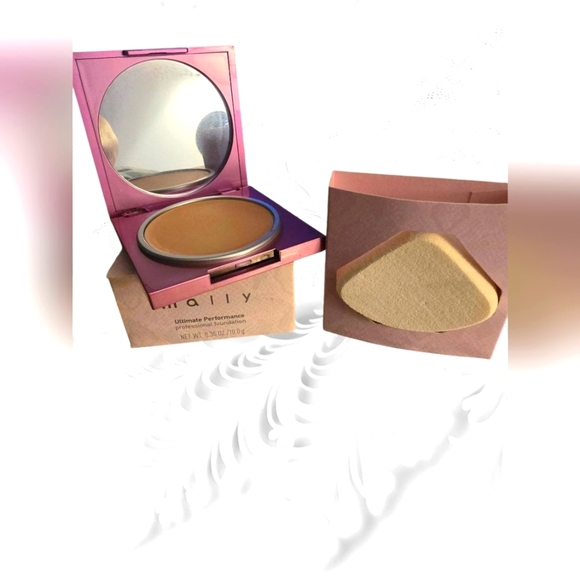 Mally Beauty Ultimate Performance Professional Foundation, NEW, 0.35 oz, Light - Picture 1 of 4